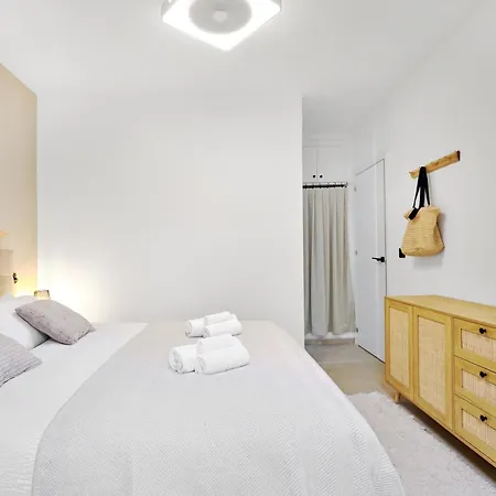 Relaxing Oasis For Digital Nomads With Pool Διαμέρισμα *