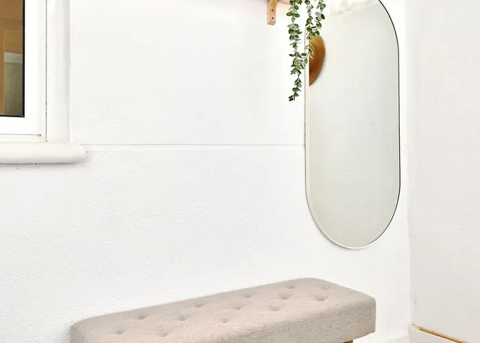 Relaxing Oasis For Digital Nomads With Pool Апартаменты