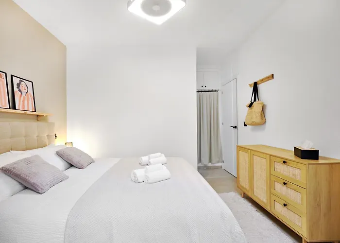 Relaxing Oasis For Digital Nomads With Pool Апартаменты *