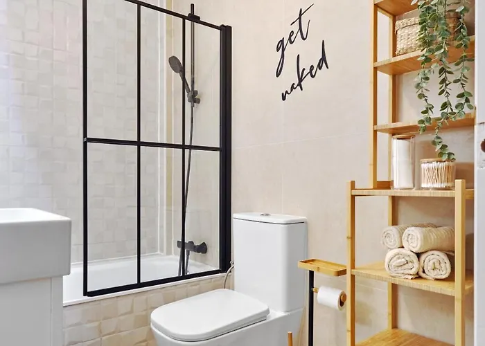 Relaxing Oasis For Digital Nomads With Pool * Торевьиа